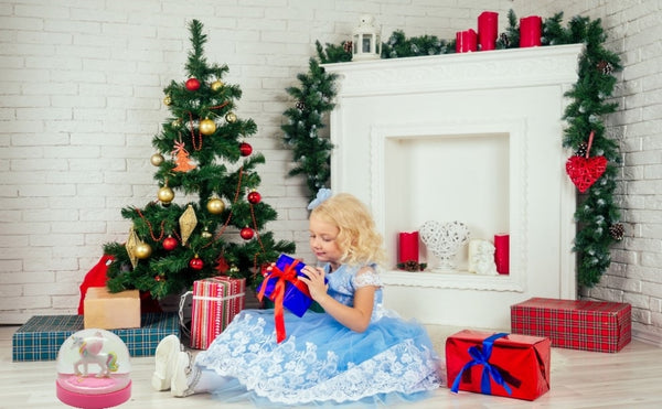 Lightahead Mini Water Globe with Cute Unicorn Inside and Pink Base,Table Top Decorations Christmas, Valentine Gifts